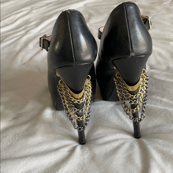 Chain detail Mary-Jane style pumps - Picture 3 of 6